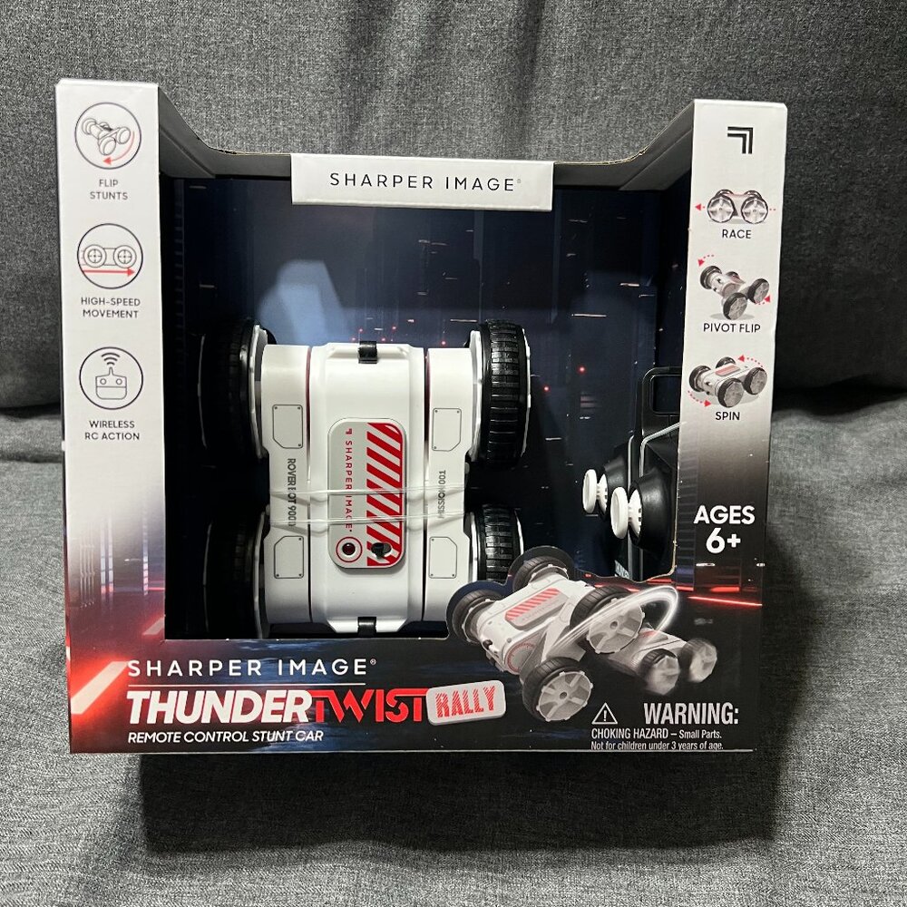 Sharper Image Thunder Twist Rally Remote Control Stunt Car